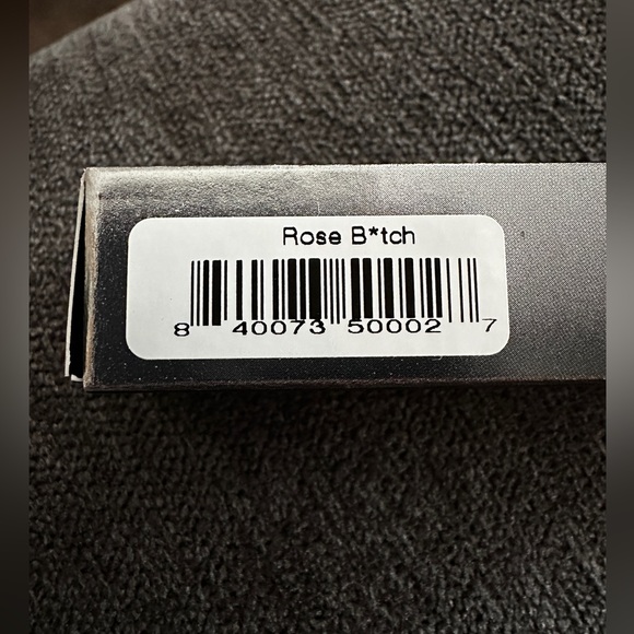 NEW HAUS Laboratories Liquid Eyeshadow - Picture 5 of 5